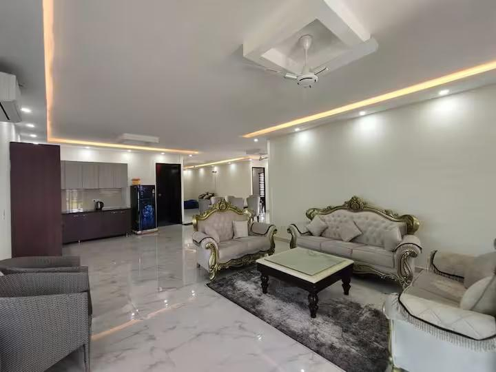 Blue Haven Villa – Noida x Solis Nature