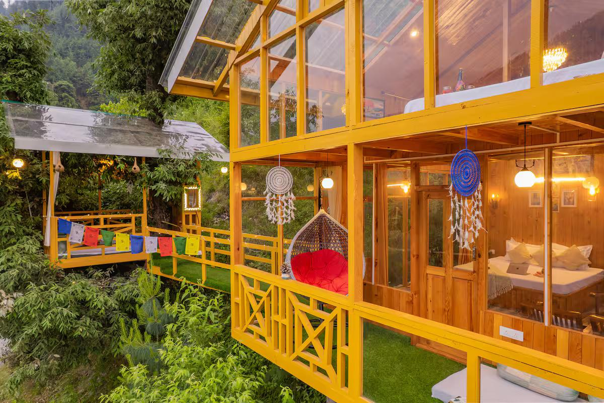 Evergreen Escape with Hot Tub x Solis Nature