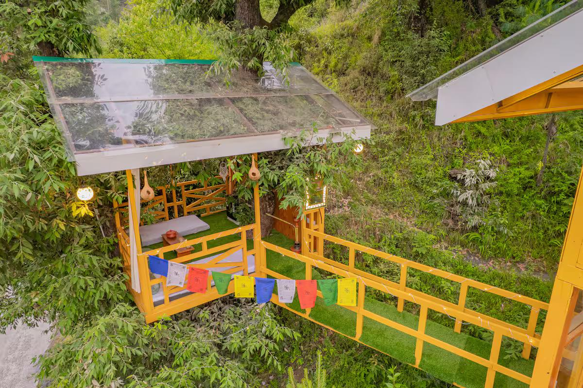 Evergreen Escape with Hot Tub x Solis Nature