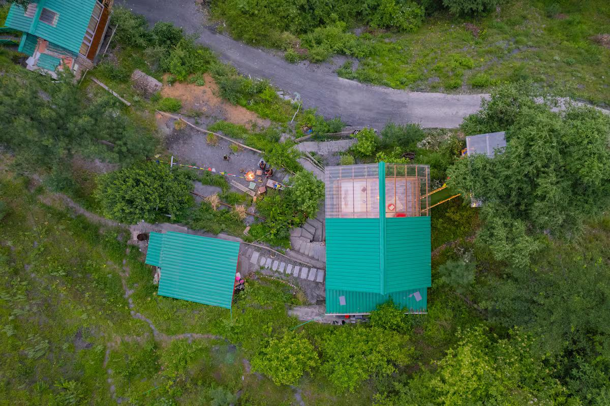 Evergreen Escape with Hot Tub x Solis Nature