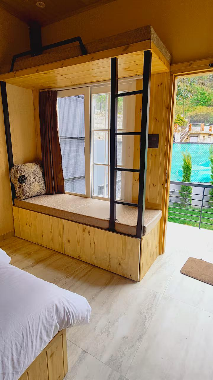 The Brookstone Retreat x Solis Nature The Brookstone Retreat x Solis Nature