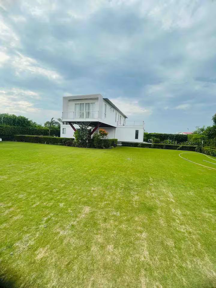 Tara Riverside Farm! Poolside Getaway in x Solis Nature