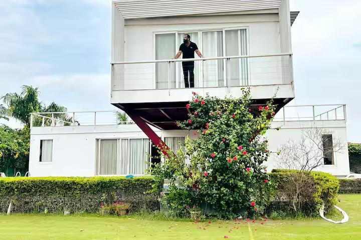 Tara Riverside Farm! Poolside Getaway in x Solis Nature