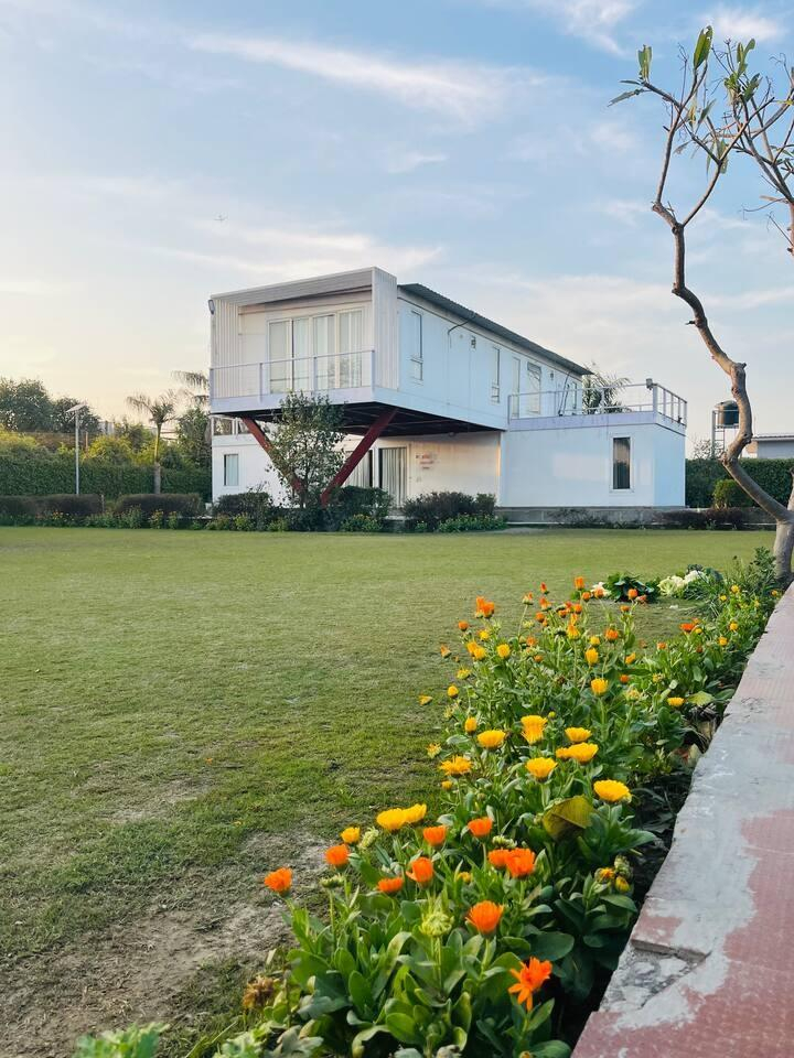 Tara Riverside Farm! Poolside Getaway in x Solis Nature