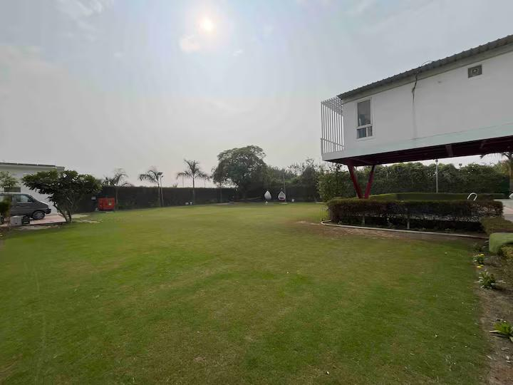 Tara Riverside Farm! Poolside Getaway in x Solis Nature