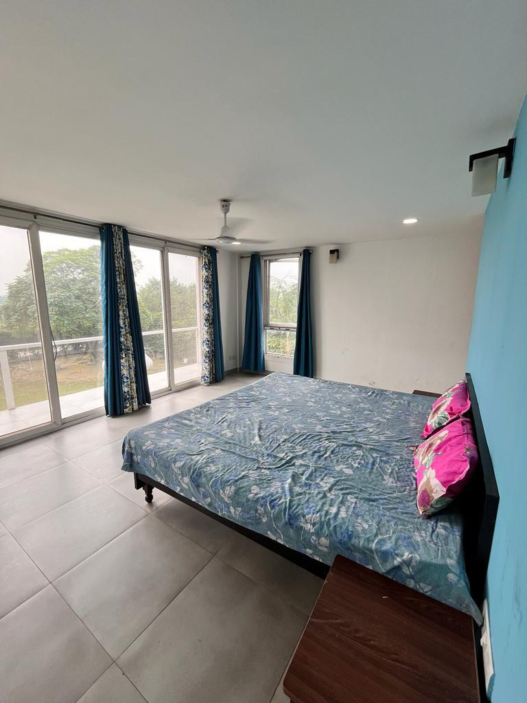 Tara Riverside Farm! Poolside Getaway in x Solis Nature