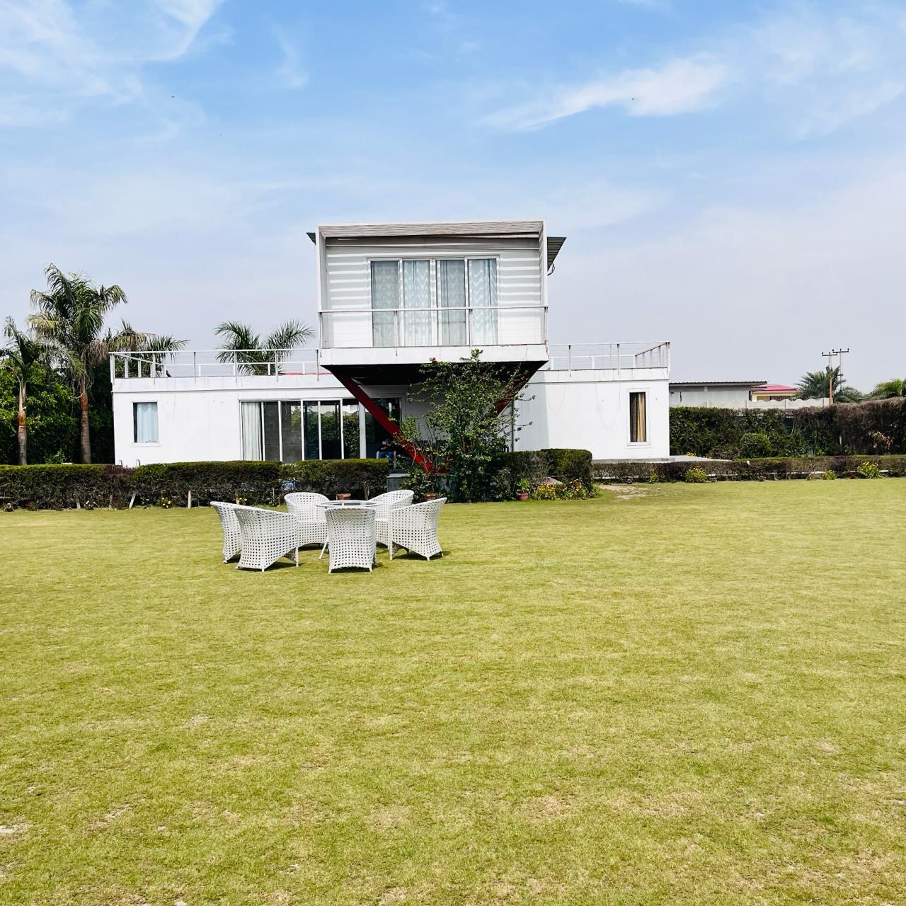 Tara Riverside Farm! Poolside Getaway in x Solis Nature
