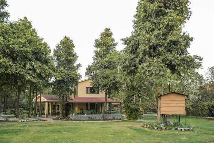 Luxury Farmhouse near Golf Course x Solis Nature