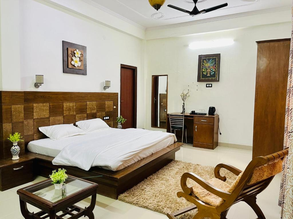 Alibaba's Indiana Homestay x Solis Nature