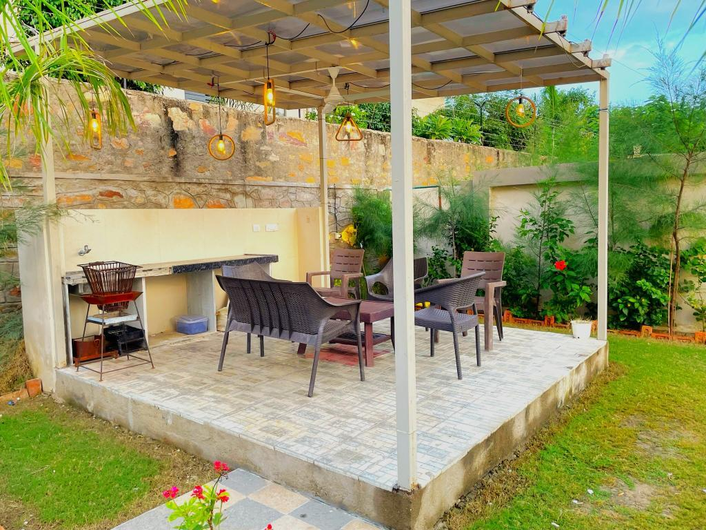 2BHK Private Villa with Pool x Solis Nature