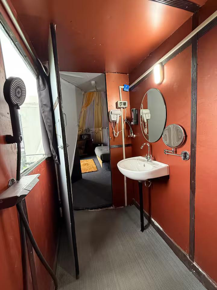Glamping Hybrid Tippi Cabin x Solis Nature