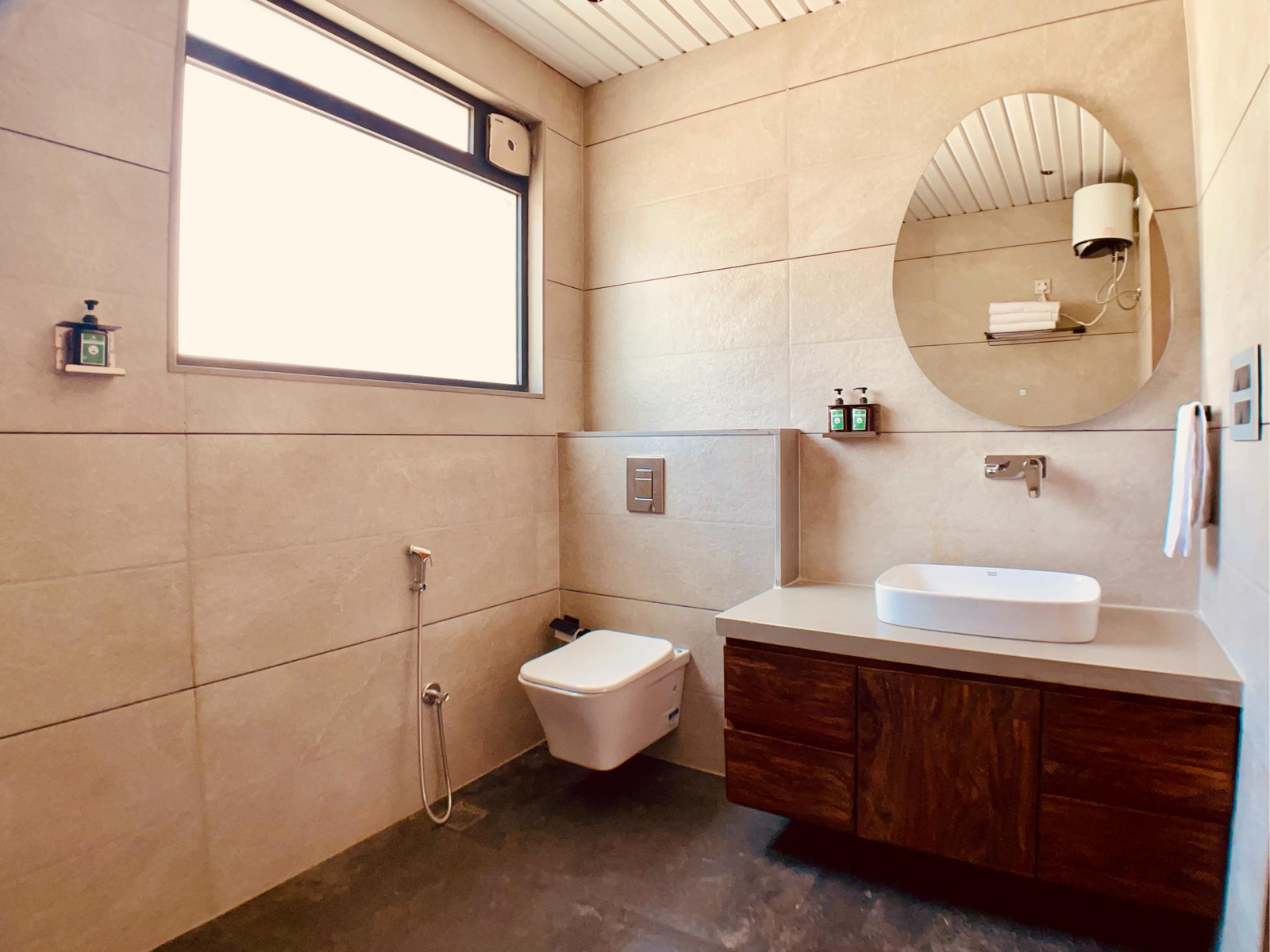 2BHK Lake Villa 01 Udaipur x Solis Nature