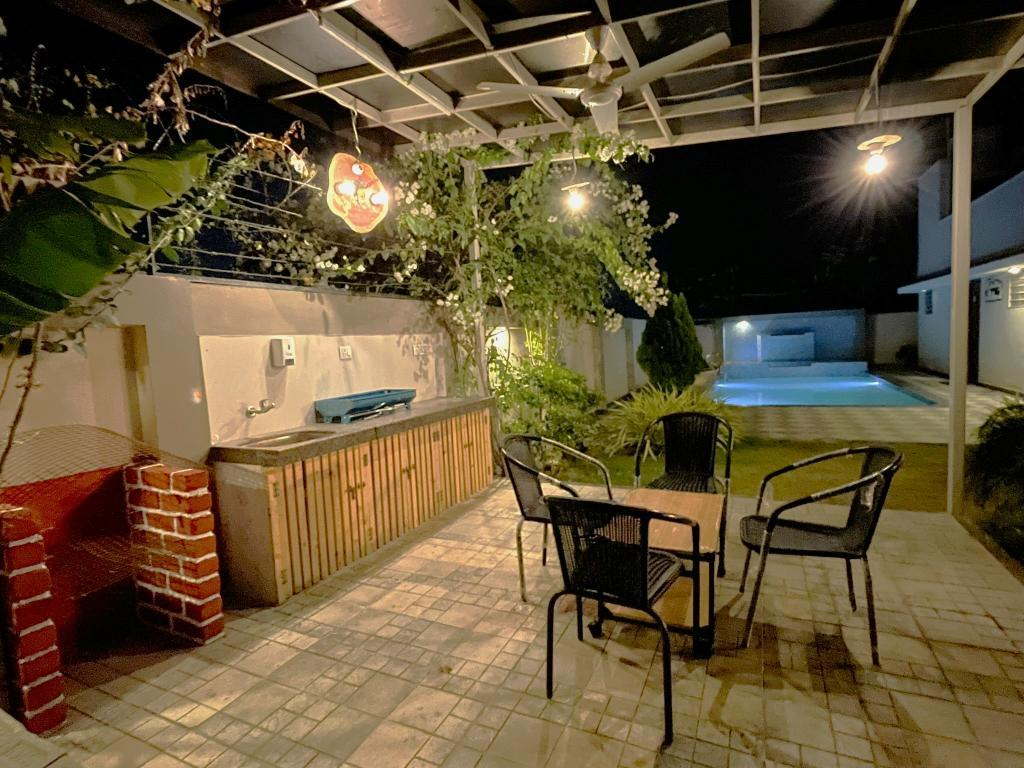 2BHK Farmstay with Hill Views, Udaipur x Solis Nature