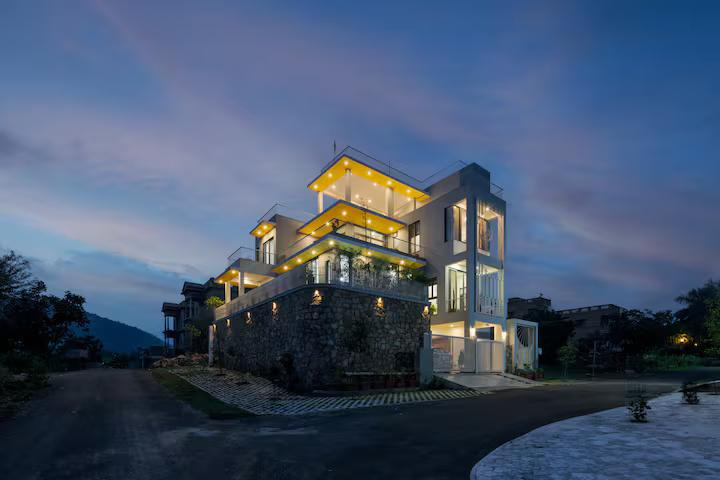 luxurious 5 BHK villa in Udaipur x Solis Nature