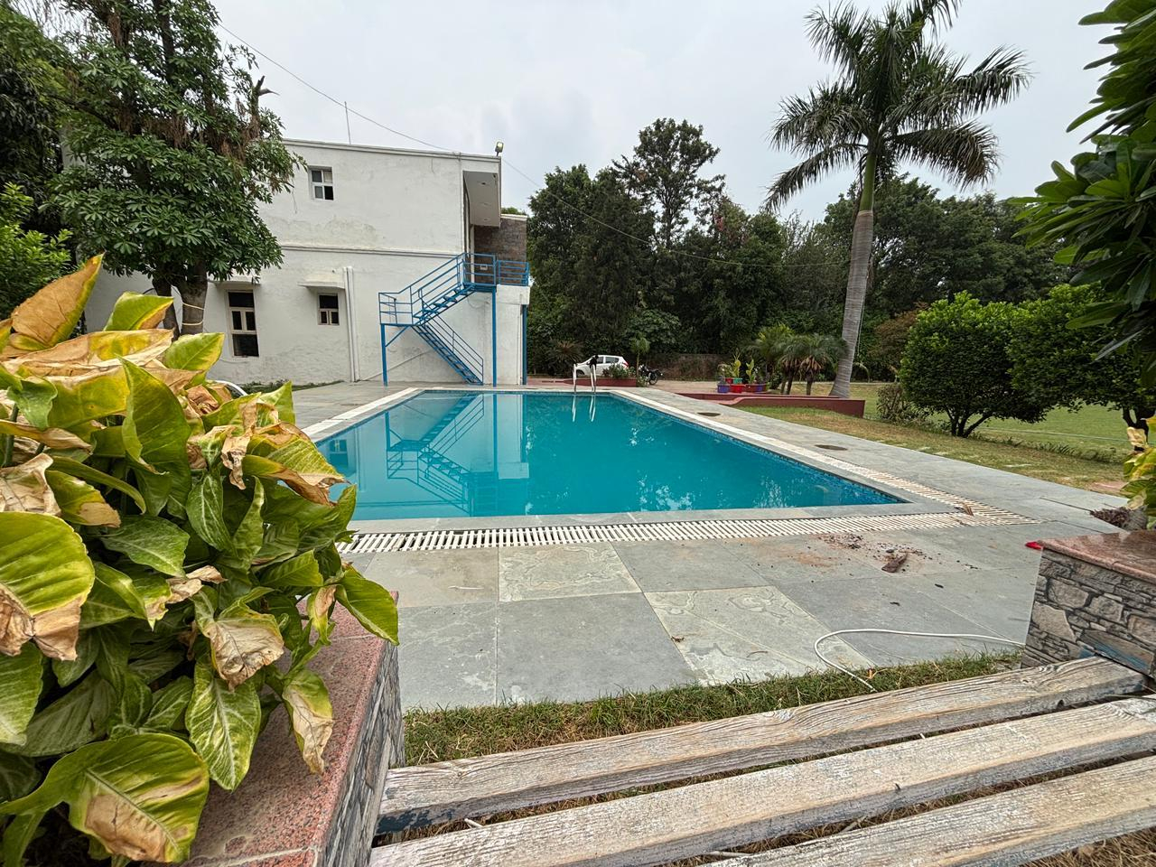 Cozy Farm Stay In Manesar x Solis Nature