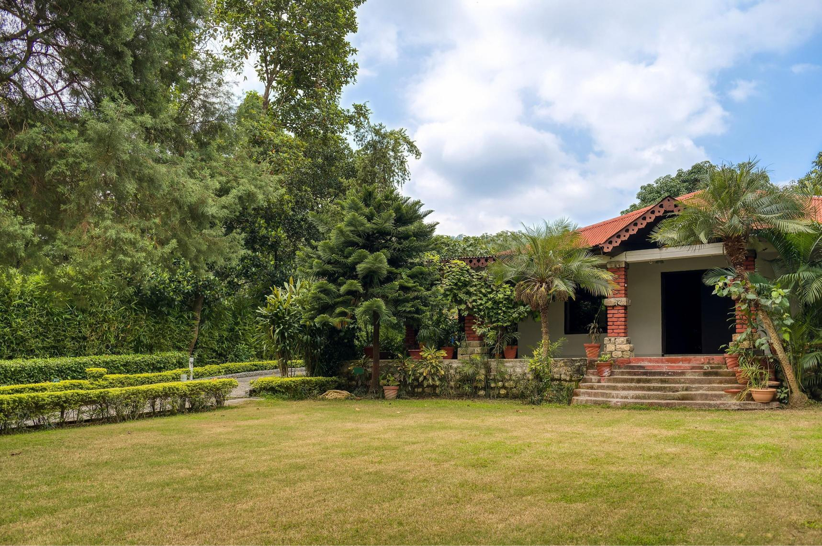 Maharani Deluxe Room, Jim Corbett x Solis Nature