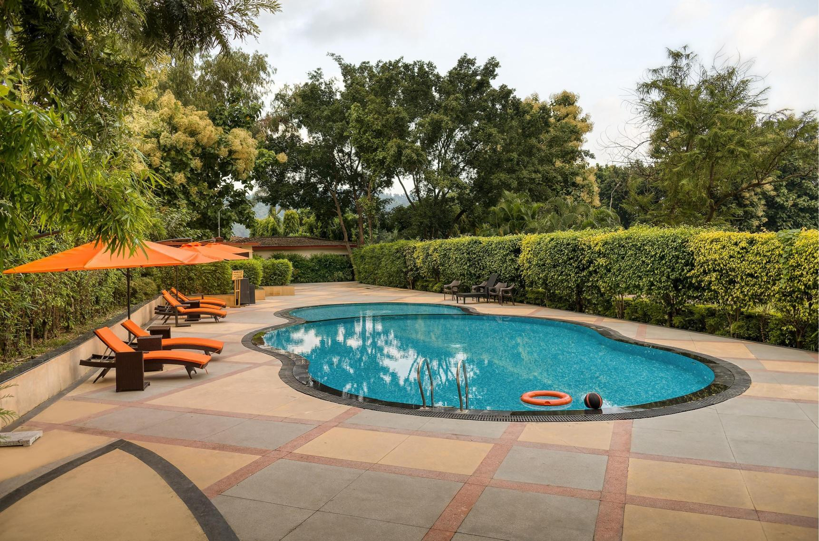 Maharani Deluxe Room, Jim Corbett x Solis Nature