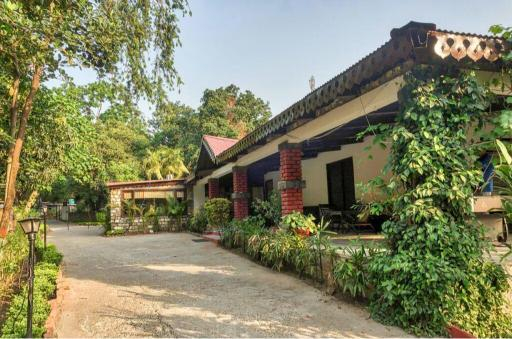 Maharani Deluxe Room, Jim Corbett x Solis Nature