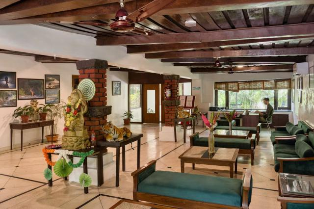 Maharani Executive Room with Jacuzzi x Solis Nature