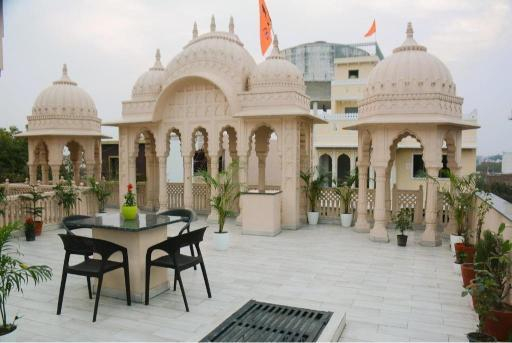 A Boutique Homestay in Agra x Solis Nature