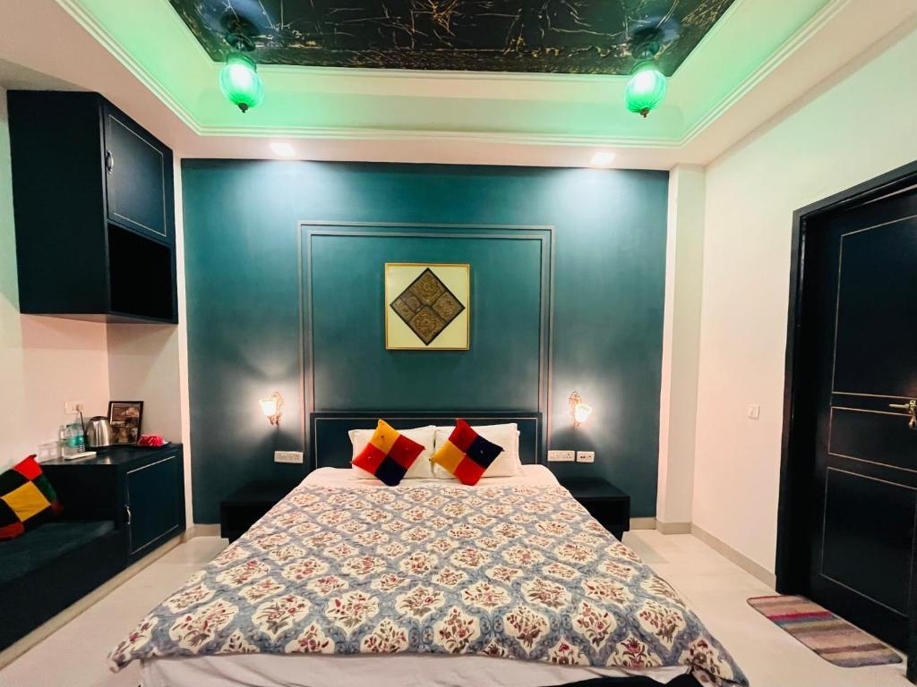 shiv Haveli Stay, Agra x Solis Nature