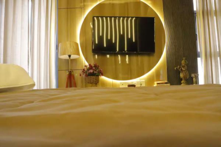 Kanha Twin Studios | near Chandrodaya | x Solis Nature