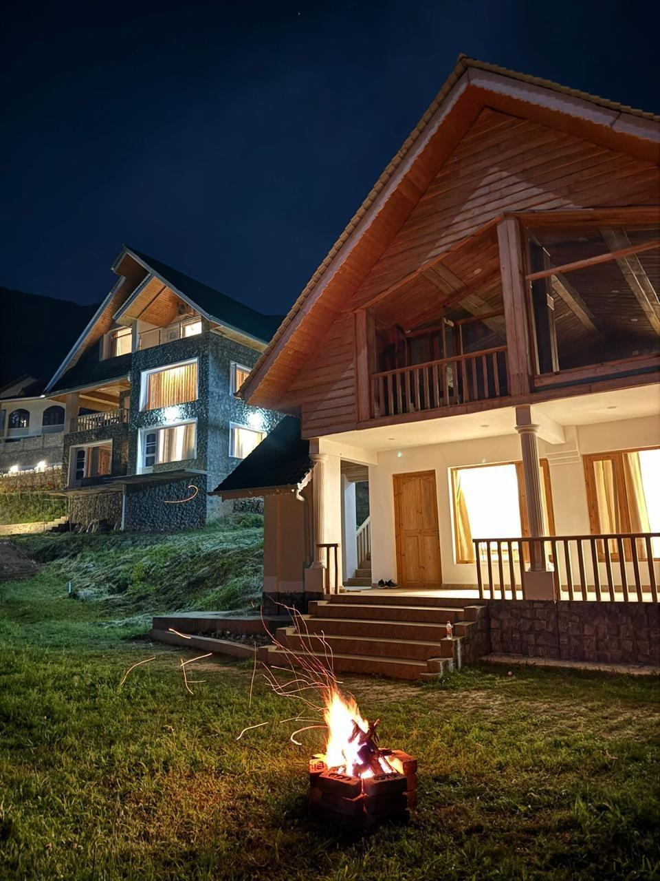 Cozy 2Bedroom Wood House In Srinagar x Solis Nature