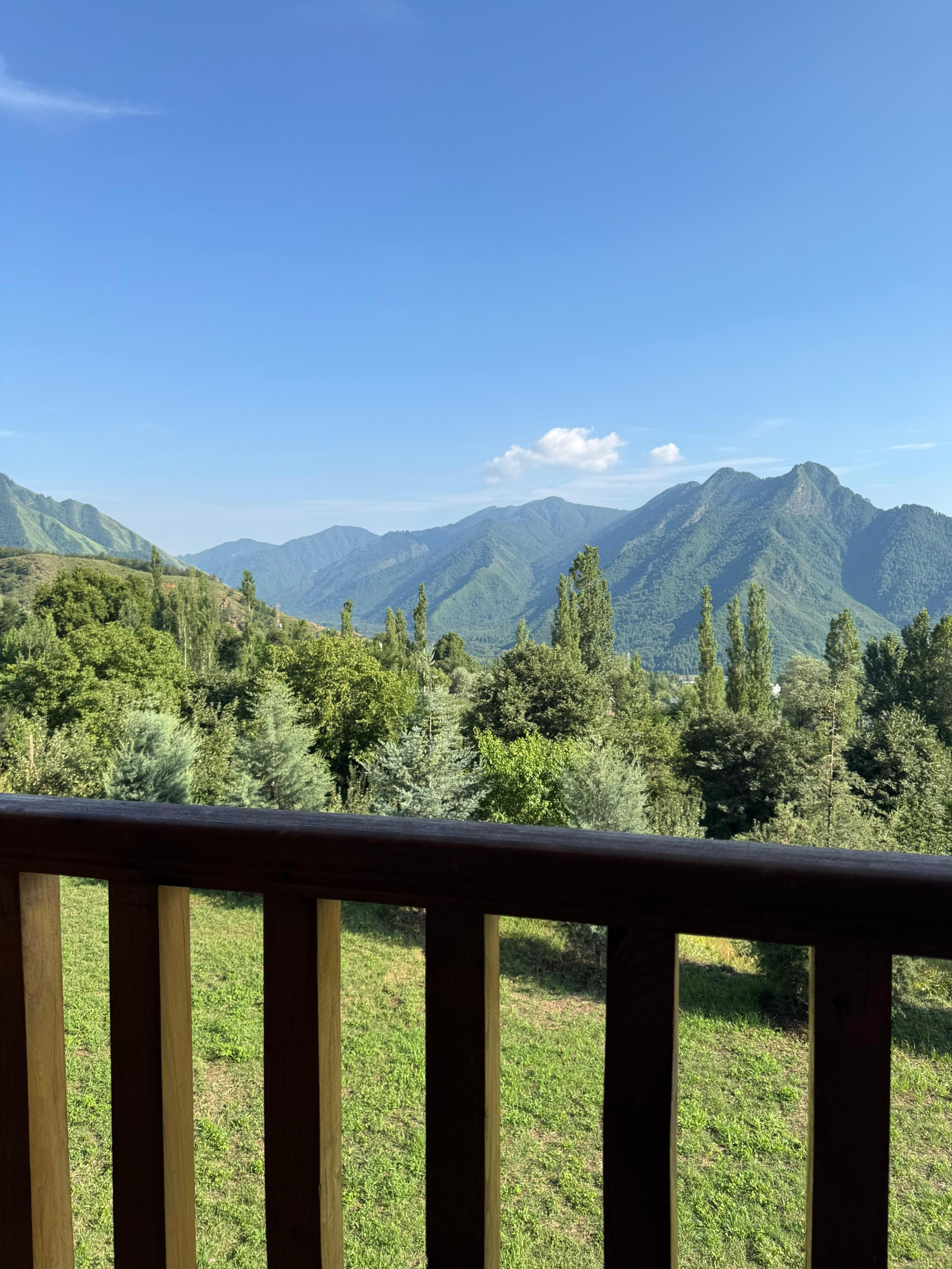 Cozy 2Bedroom Wood House In Srinagar x Solis Nature