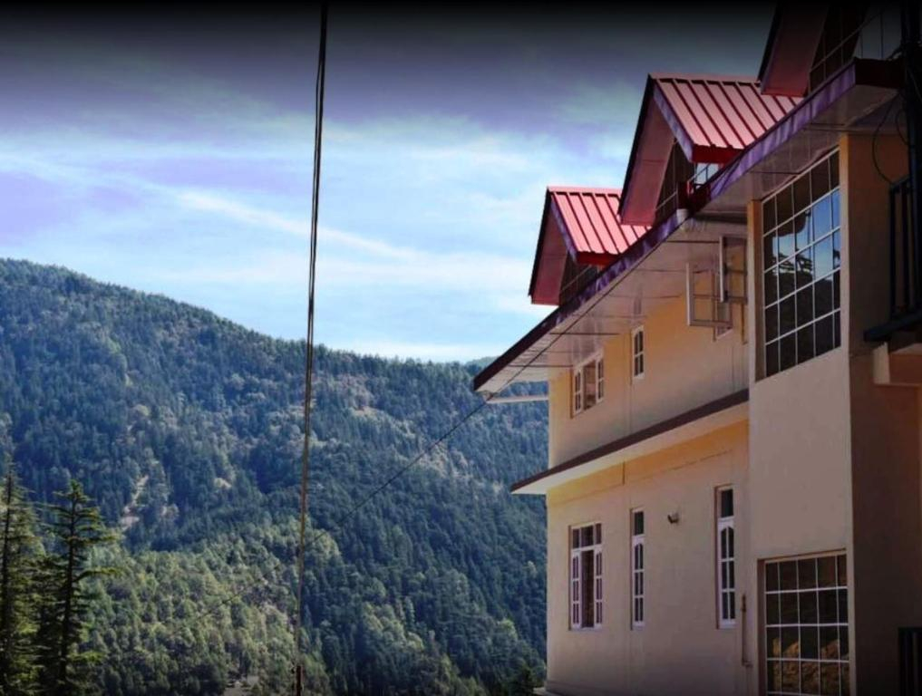 SAI COTTAGE SHIMLA x Solis Nature