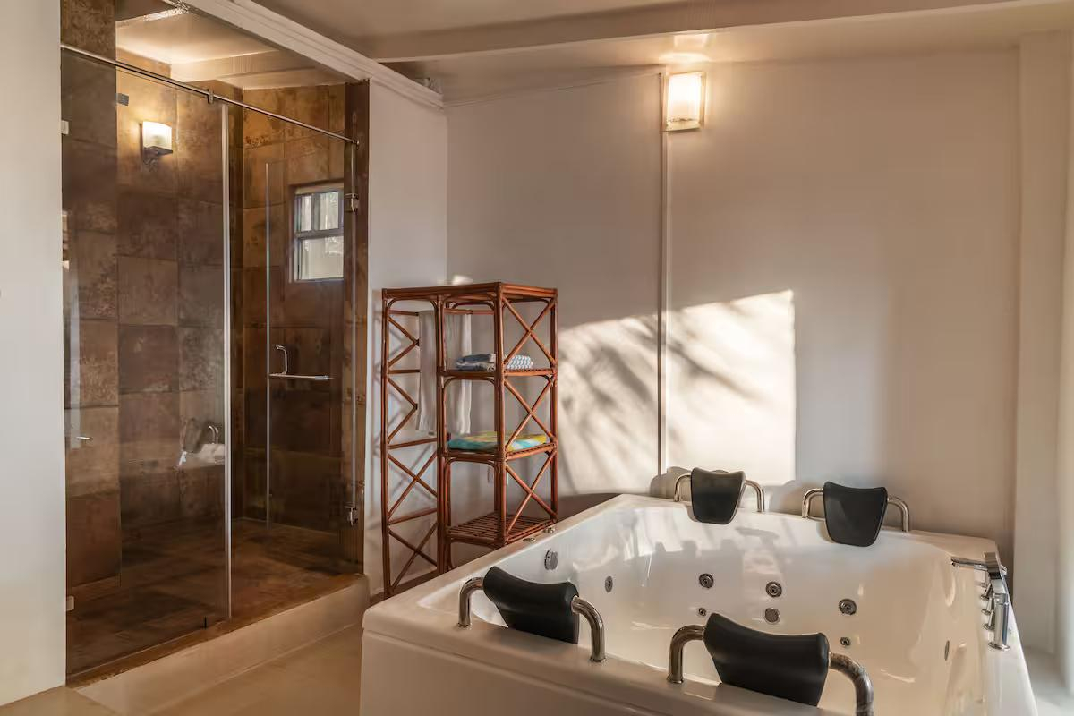 Authentic Villa on Morjim Beach x Solis Nature