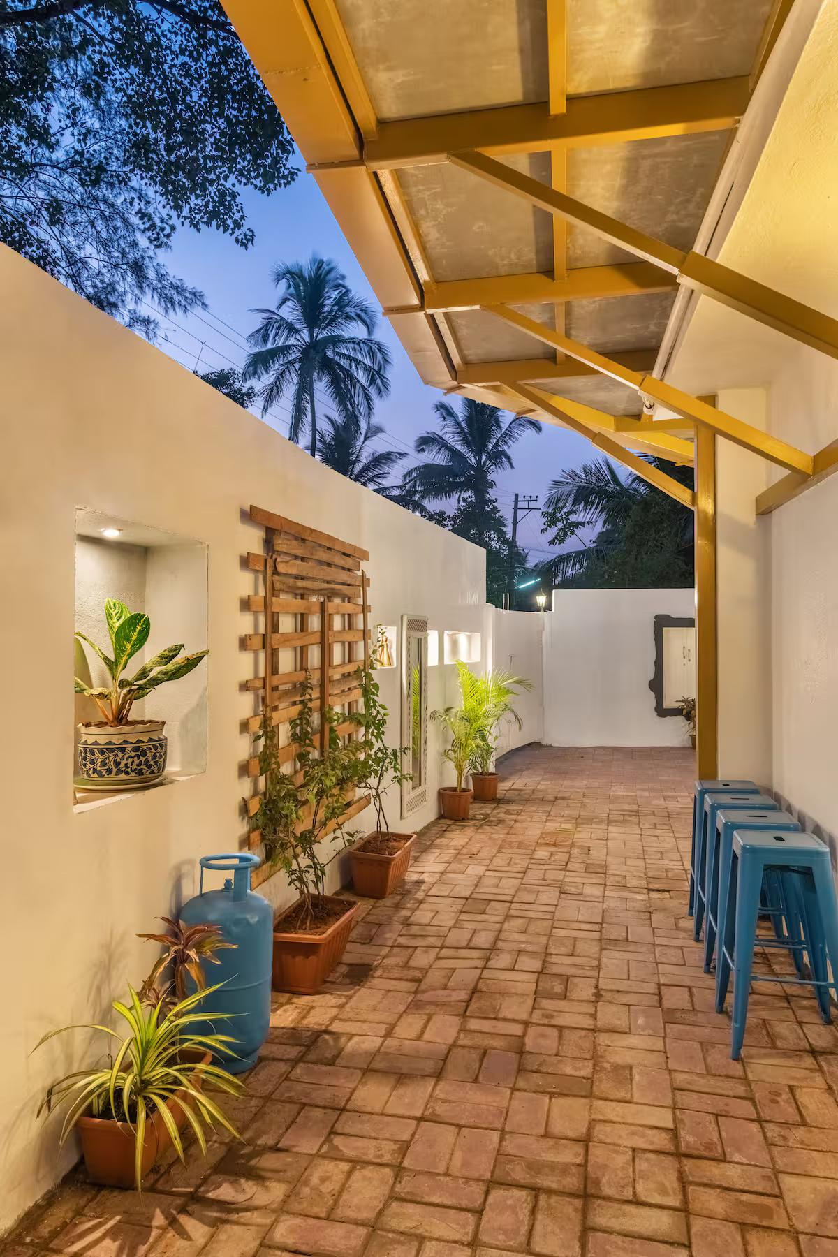 Authentic Villa on Morjim Beach x Solis Nature