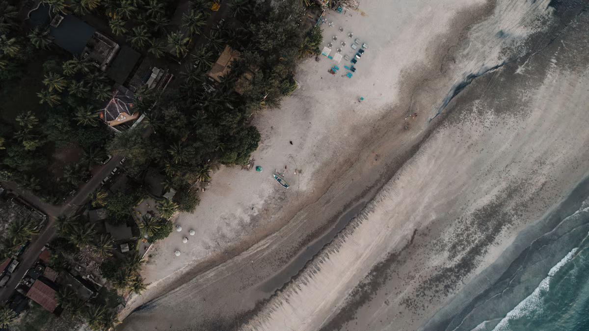 Authentic Villa on Morjim Beach x Solis Nature
