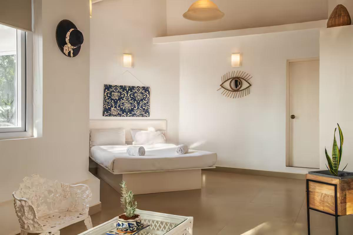 Authentic Villa on Morjim Beach x Solis Nature