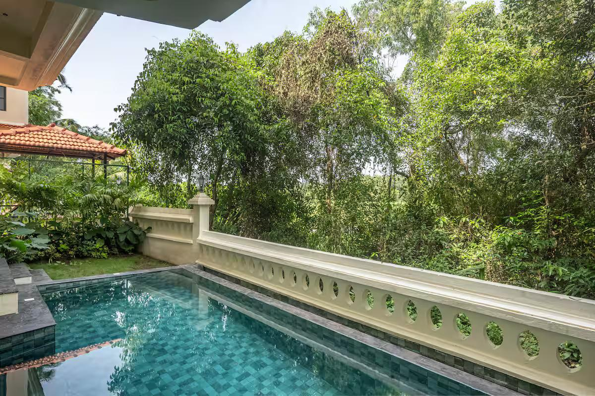 Luxury Edgewater Villa x Solis Nature