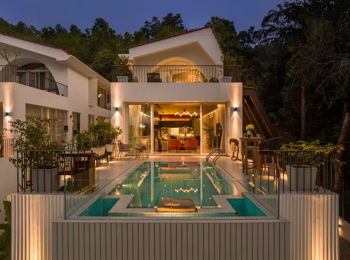 Lux 4BHK Villa w/ Infinity Pool x Solis Nature Lux 4BHK Villa w/ Infinity Pool x Solis Nature