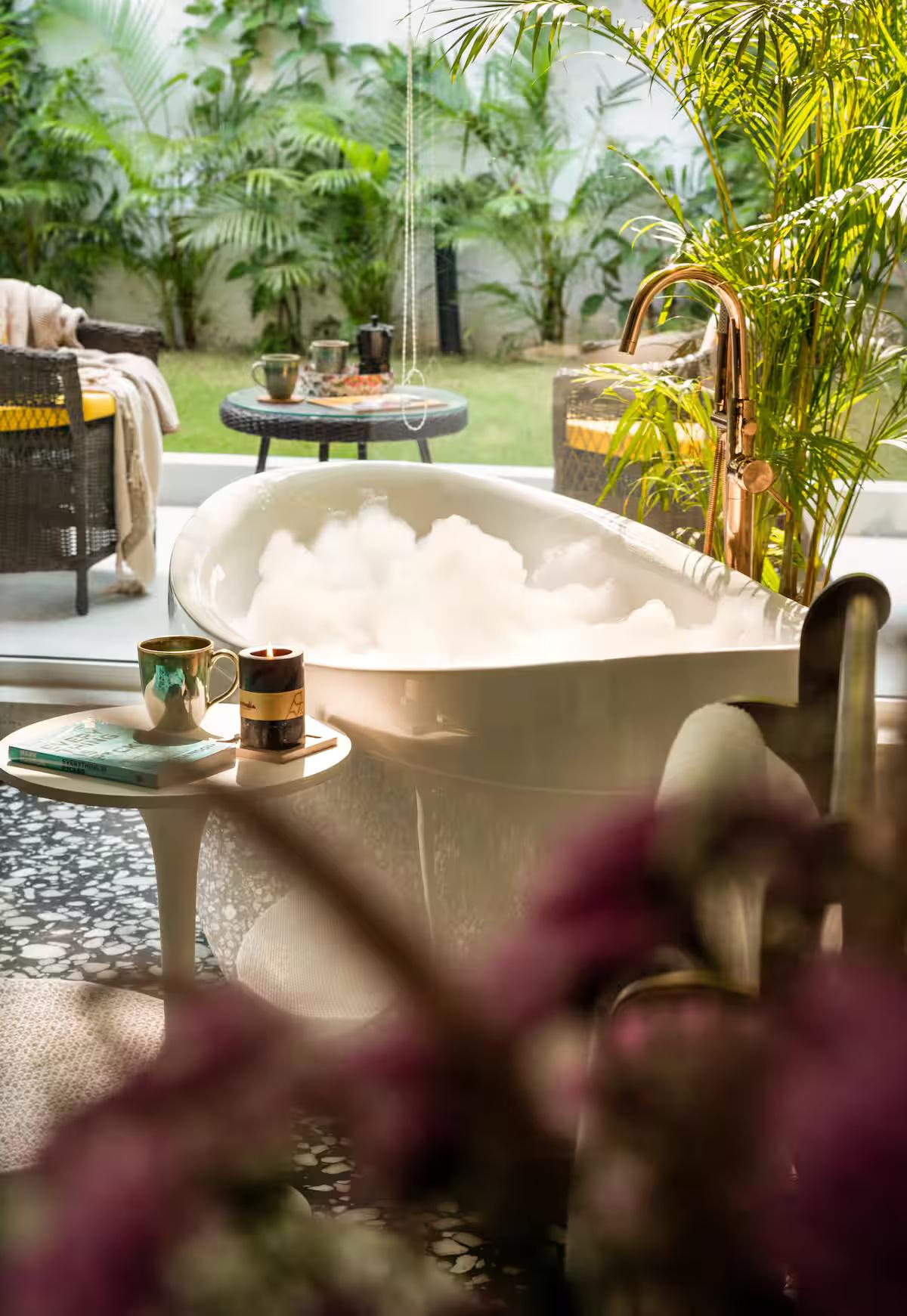 Lux 4BHK Villa w/ Infinity Pool x Solis Nature Lux 4BHK Villa w/ Infinity Pool x Solis Nature