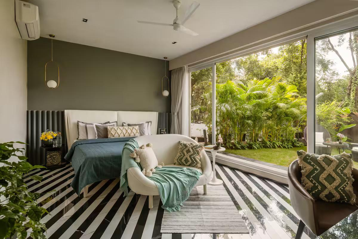 Lux 4BHK Villa w/ Infinity Pool x Solis Nature Lux 4BHK Villa w/ Infinity Pool x Solis Nature