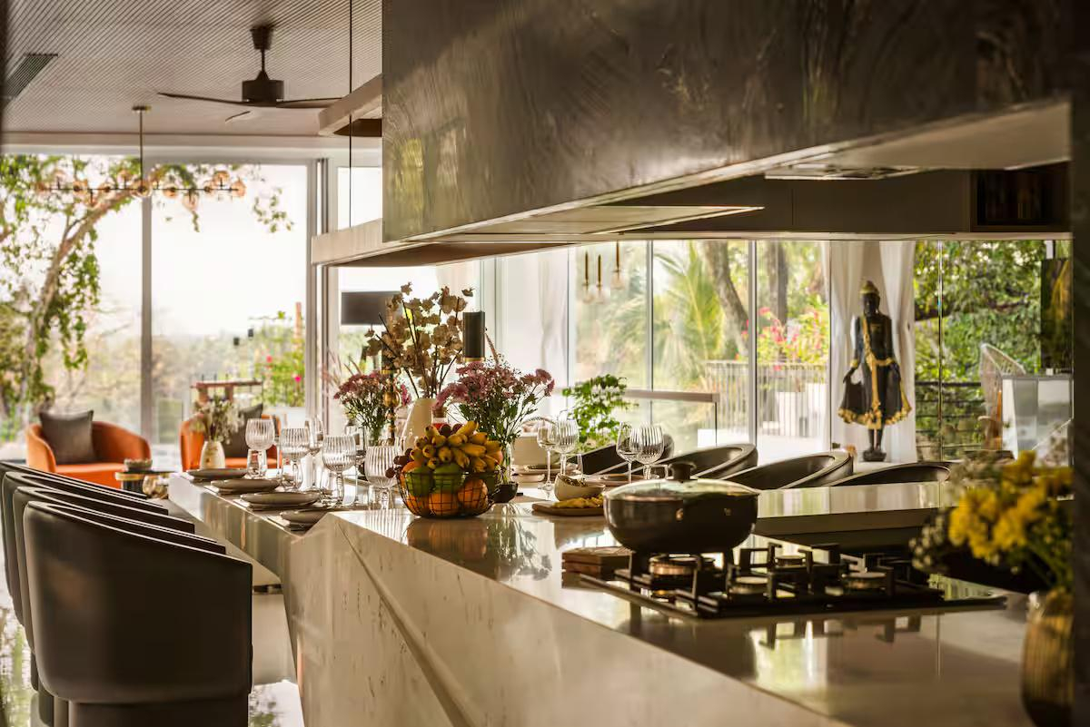 Lux 4BHK Villa w/ Infinity Pool x Solis Nature Lux 4BHK Villa w/ Infinity Pool x Solis Nature