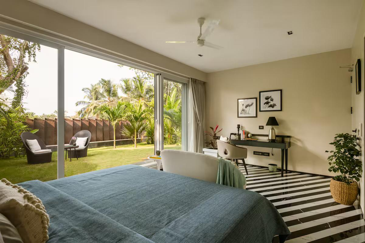 Lux 4BHK Villa w/ Infinity Pool x Solis Nature Lux 4BHK Villa w/ Infinity Pool x Solis Nature