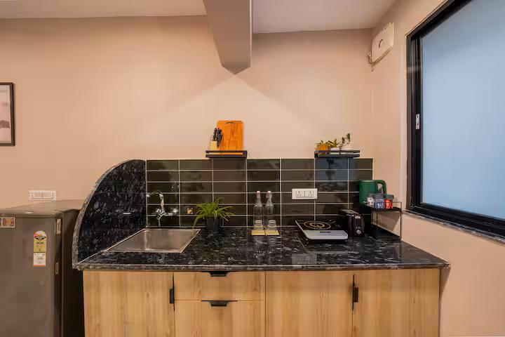 Stylish 3BHK Apart | Walk to Taj Mahal | 1500SQFT x Solis Nature Stylish 3BHK Apart | Walk to Taj Mahal | 1500SQFT x Solis Nature