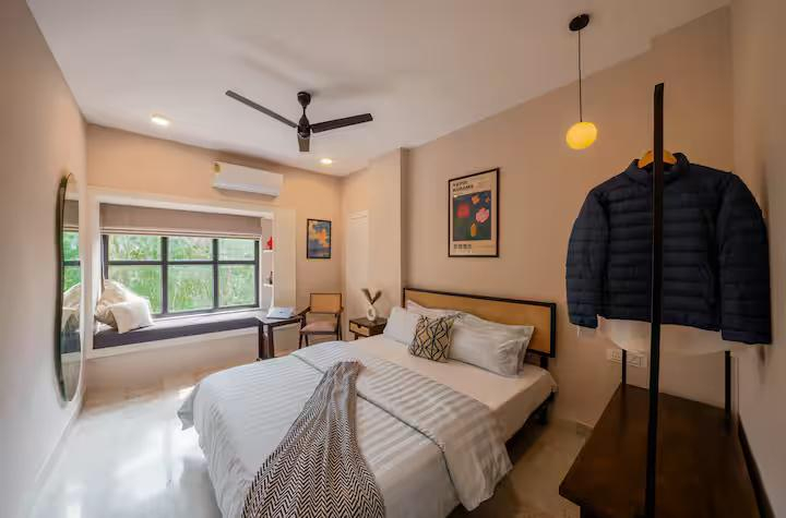 Stylish 3BHK Apart | Walk to Taj Mahal | 1500SQFT x Solis Nature Stylish 3BHK Apart | Walk to Taj Mahal | 1500SQFT x Solis Nature