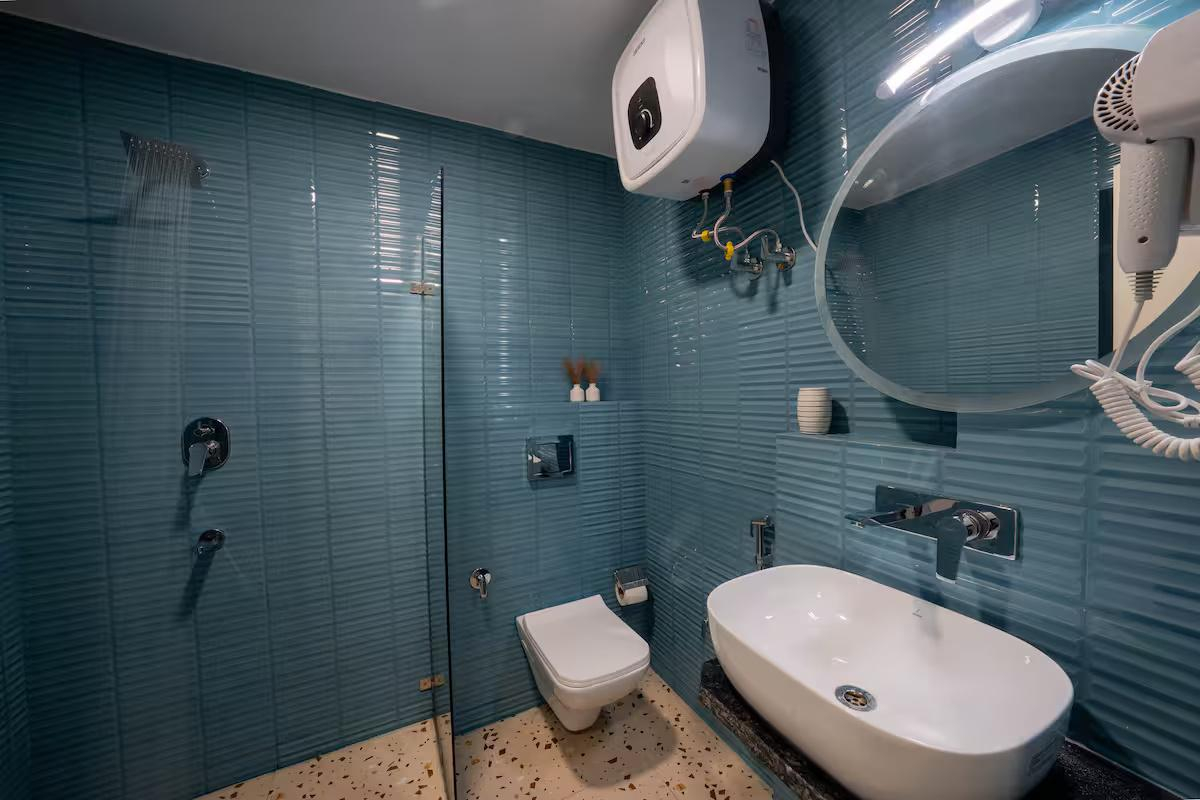 Stylish 3BHK Apart | Walk to Taj Mahal | 1500SQFT x Solis Nature Stylish 3BHK Apart | Walk to Taj Mahal | 1500SQFT x Solis Nature