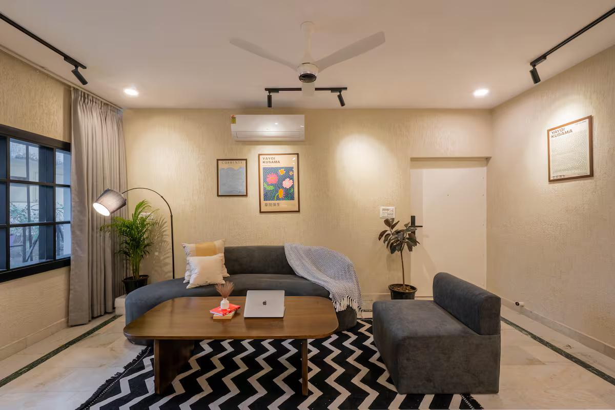 Stylish 3BHK Apart | Walk to Taj Mahal | 1500SQFT x Solis Nature Stylish 3BHK Apart | Walk to Taj Mahal | 1500SQFT x Solis Nature