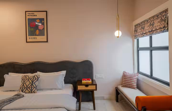 Stylish 3BHK Apart | Walk to Taj Mahal | 1500SQFT x Solis Nature Stylish 3BHK Apart | Walk to Taj Mahal | 1500SQFT x Solis Nature