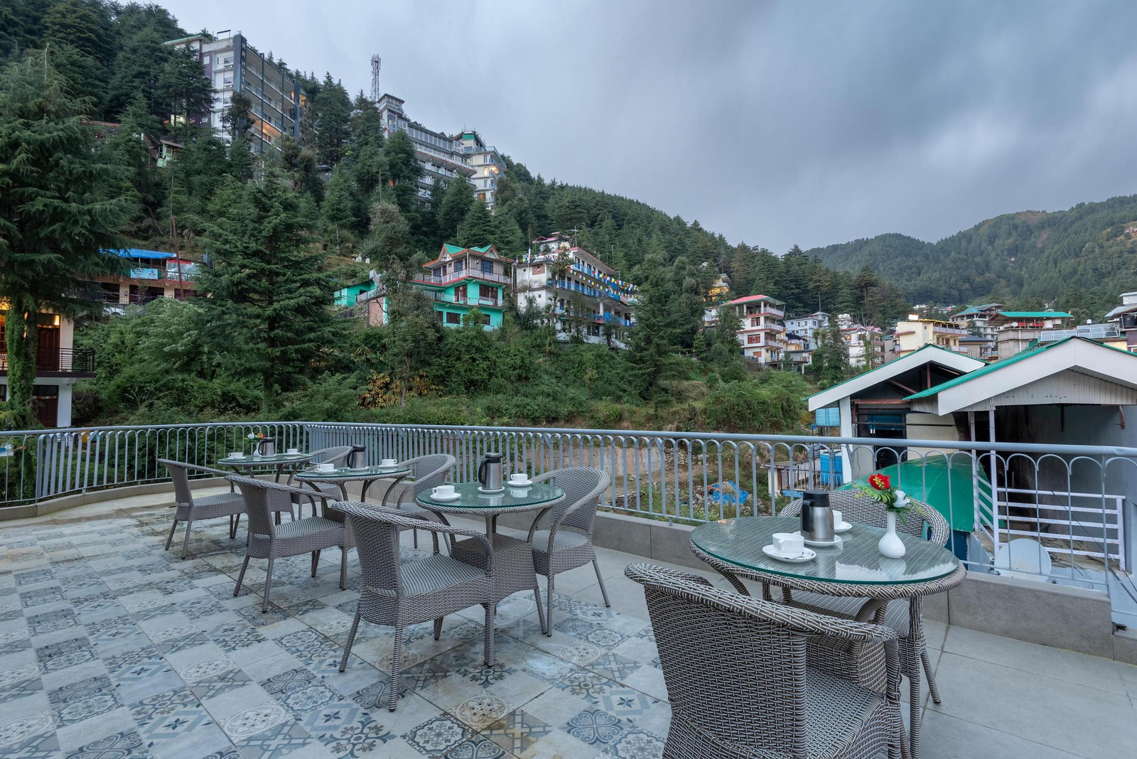 DLS Spring Valley Resort and Spa x Solis Nature