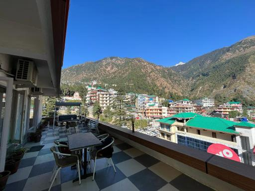 DLS Spring Valley Resort and Spa x Solis Nature