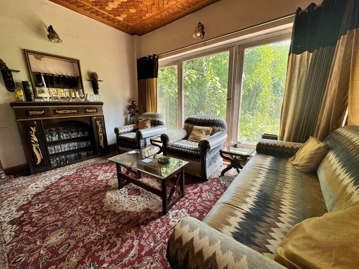 Wazir House Srinagar x Solis Nature