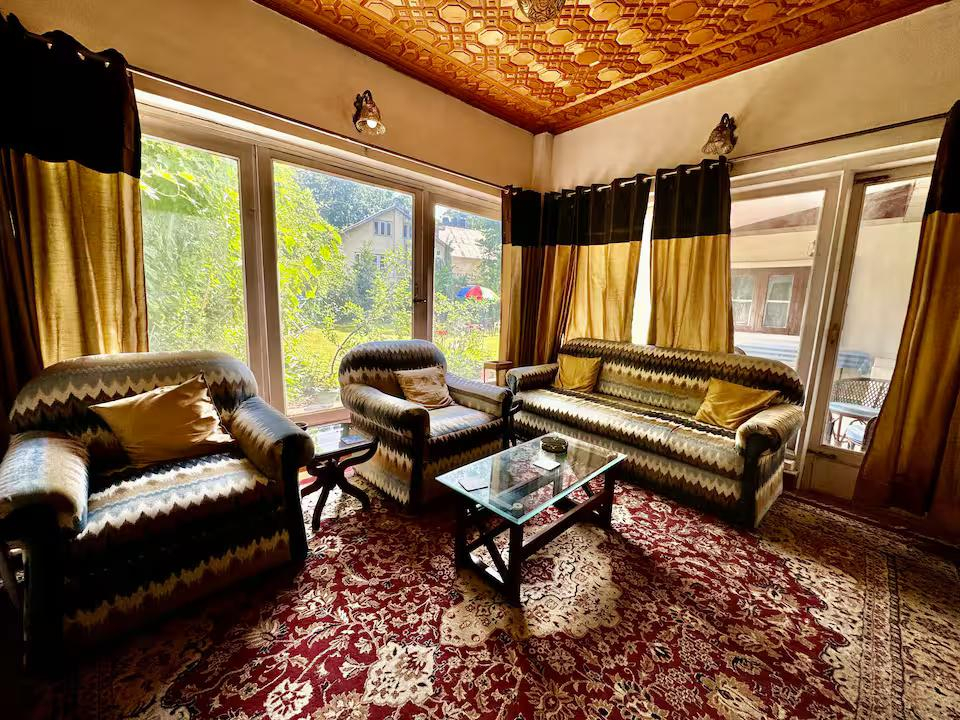 Wazir House Srinagar x Solis Nature