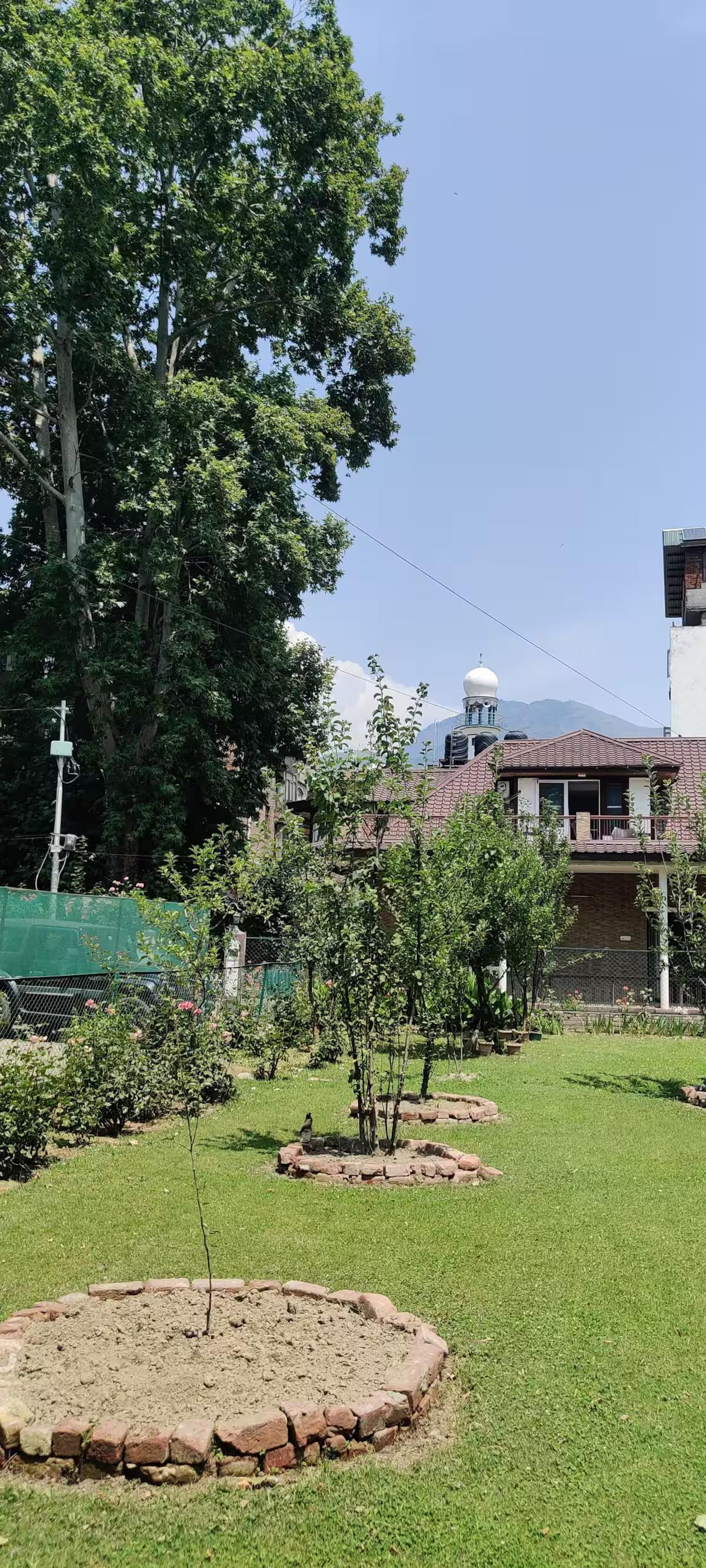 Wazir House Srinagar x Solis Nature