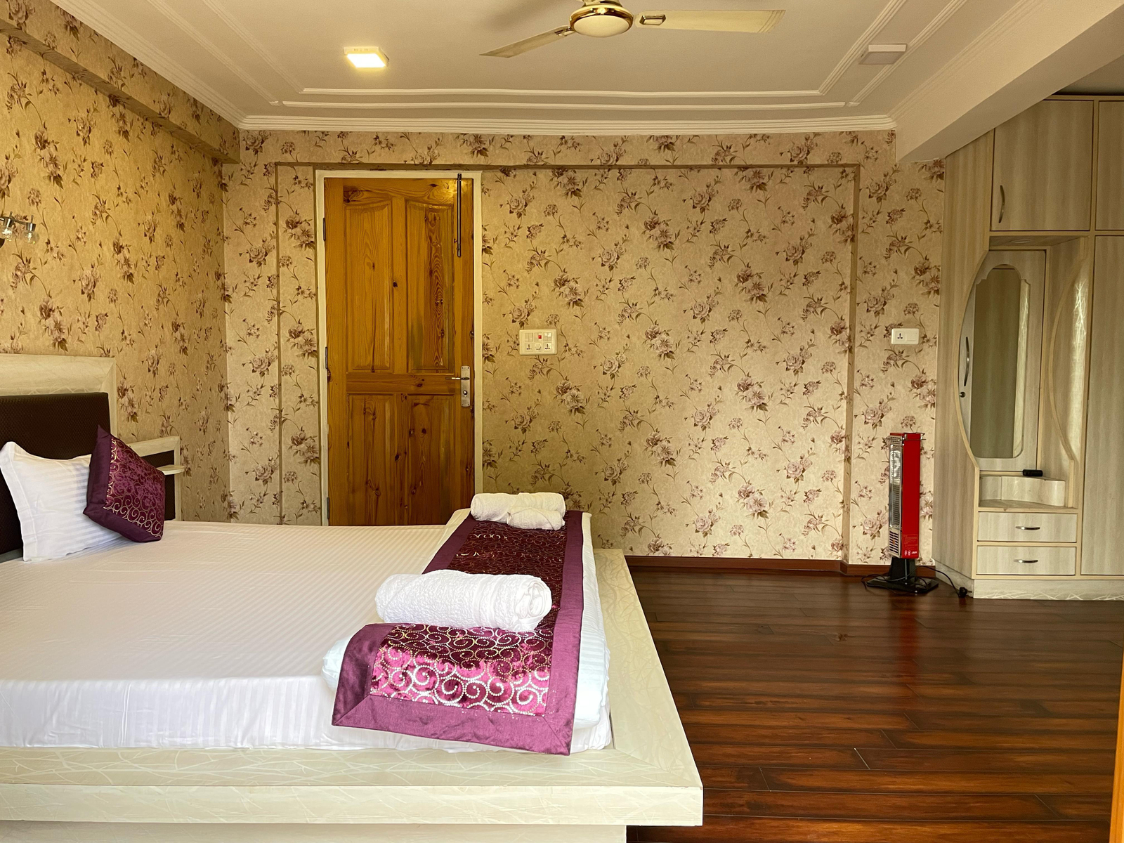 Villa Barakah-5 BR Villa, Mughal garden x Solis Nature
